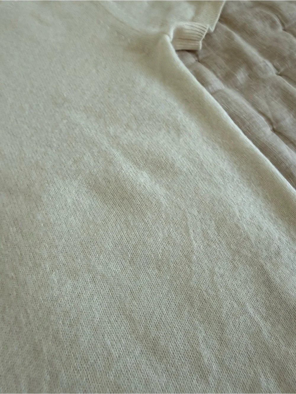 Quince Mongolian Cashmere Tee in Ivory size Small - Picture 4 of 10